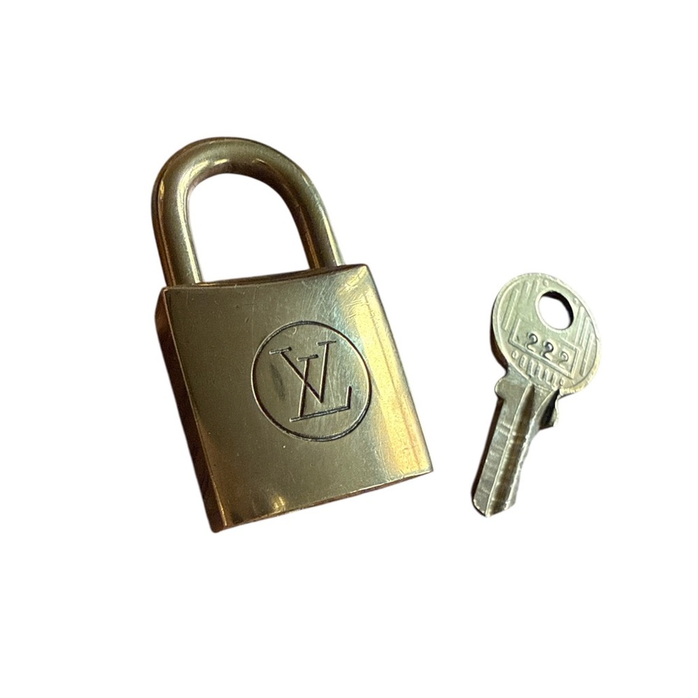 Louis Vuitton Gold Lock and Key Set #222